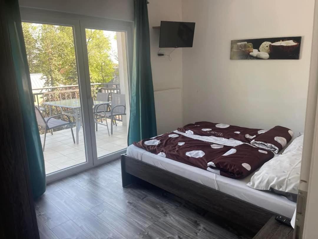 Mirabella Apartman Siofok Bagian luar foto