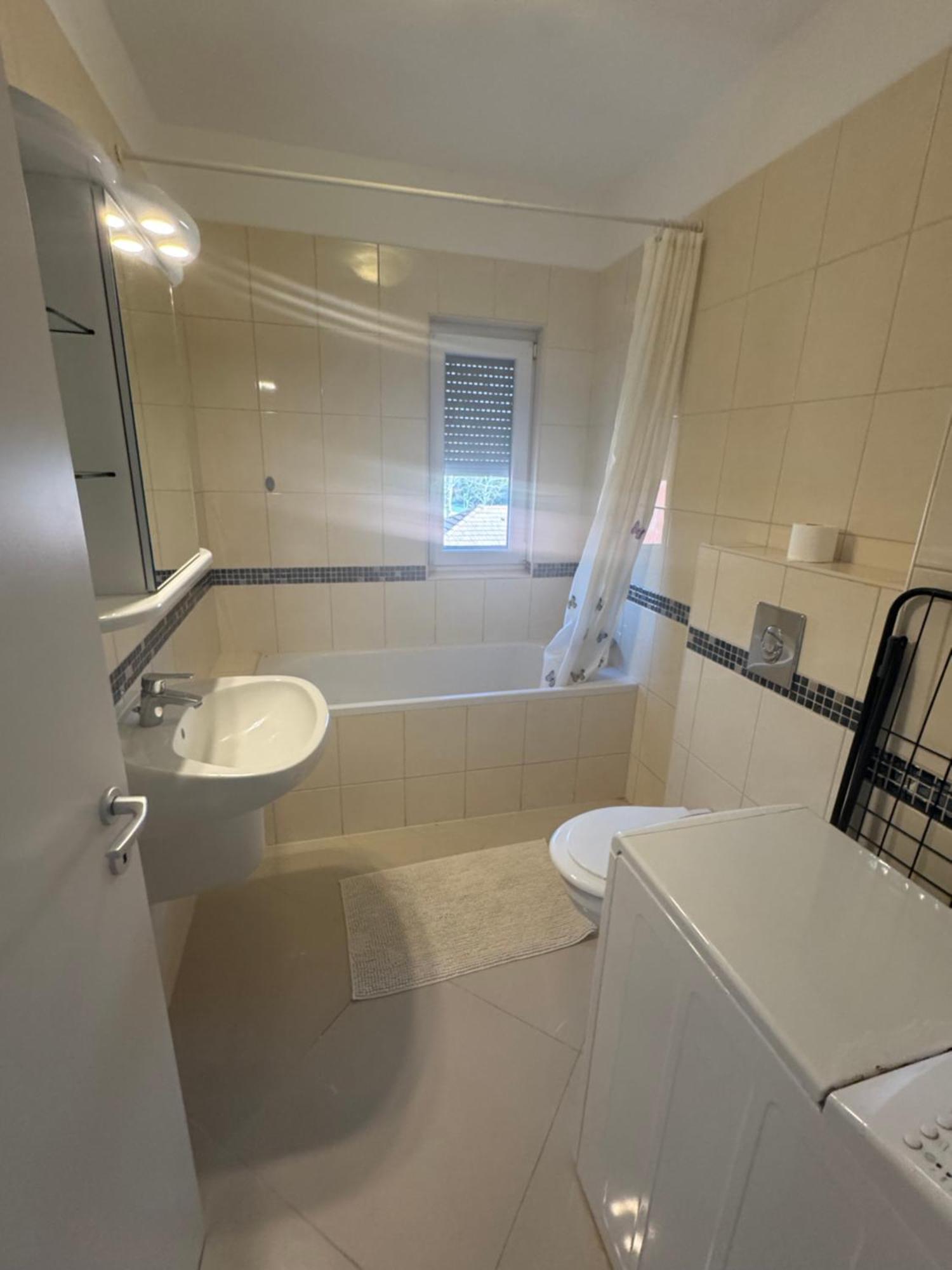 Mirabella Apartman Siofok Bagian luar foto